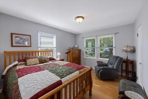 Bedroom - 820 E 40th Ave, Spokane, WA 99203 photo 2 of 3