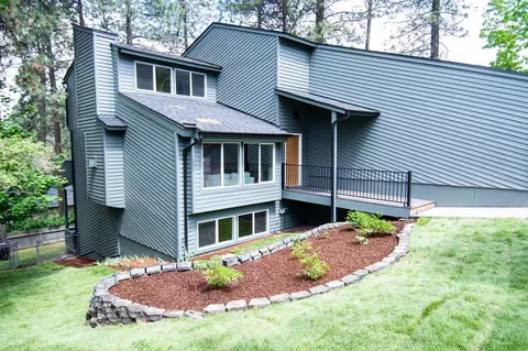 9521 N Loganberry Ct, Spokane, WA 99208