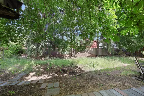 Exterior - 6804 N Post St, Spokane, WA 99208 photo 6 of 8