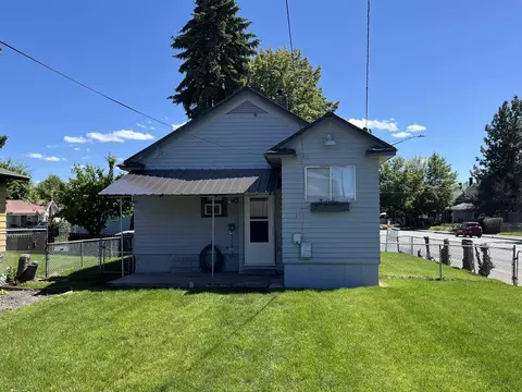 Exterior - 1003 Everett Ave, Spokane, WA 99207 photo 4 of 5