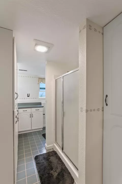 9720 E 9th Ave, Spokane Valley, WA 99206 photo 16
