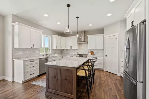 Kitchen - 119 E Sapphire Ln, Spokane, WA 99208 photo 1 of 5