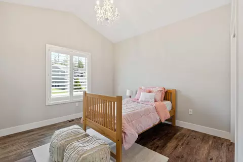 Bedroom - 119 E Sapphire Ln, Spokane, WA 99208 photo 3 of 4