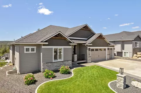 Exterior - 119 E Sapphire Ln, Spokane, WA 99208 photo 12 of 14