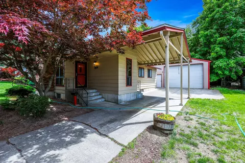3634 E 11th Ave, Spokane, WA 99202 photo 2