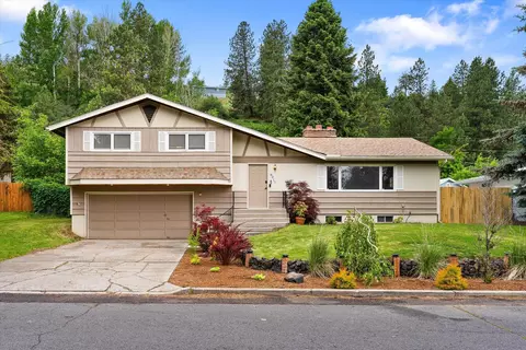 8217 N Jefferson Dr, Spokane, WA 99208