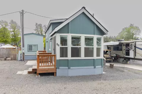 18617 W Williams Lake Rd #86, Cheney, WA 99004