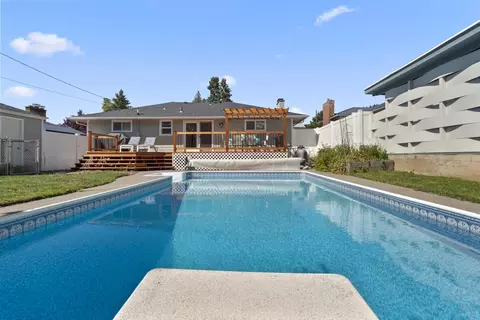 3207 W Grace Ave, Spokane, WA 99205