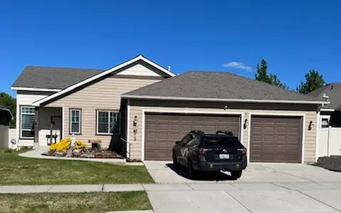 629 S Selkirk St, Spokane Valley, WA 99016