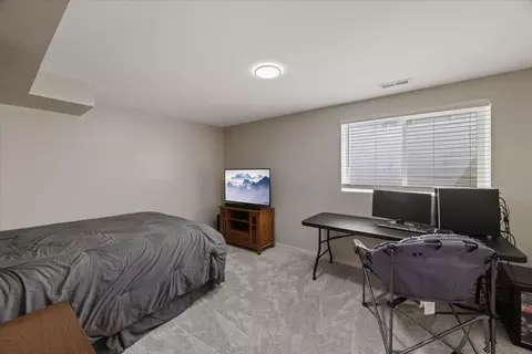 Bedroom - 10108 E 16th Ave, Spokane, WA 99206 photo 3 of 4