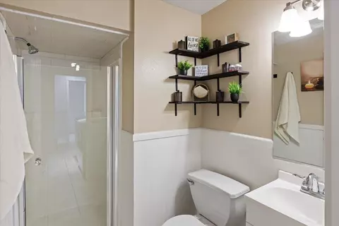 Bath - 10108 E 16th Ave, Spokane, WA 99206 photo 2 of 2