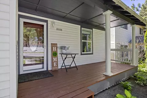 Exterior - 10108 E 16th Ave, Spokane, WA 99206 photo 4 of 7