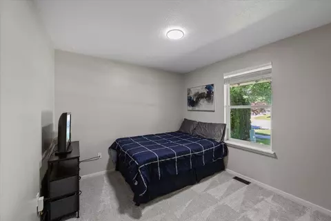 Bedroom - 10108 E 16th Ave, Spokane, WA 99206 photo 1 of 4