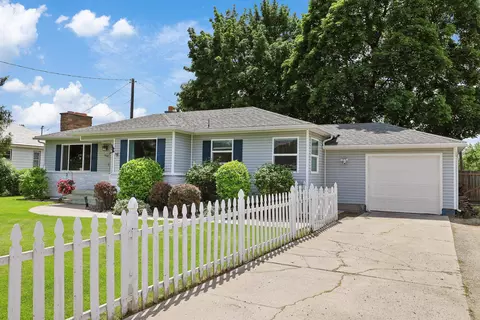 7918 E Carlisle Ave, Spokane Valley, WA 99212
