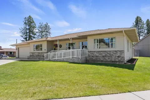 830 Evergreen Dr, Medical Lake, WA 99022