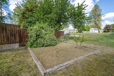 2231 E 45th Ave, Spokane, WA 99223 photo 30