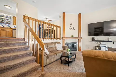 714 E Cascade Pl, Spokane, WA 99208 photo 3
