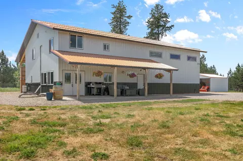 41108 N Hardesty Rd, Elk, WA 99009