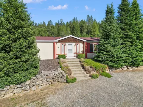35616 N Milan-elk Rd, Chattaroy, WA 99003