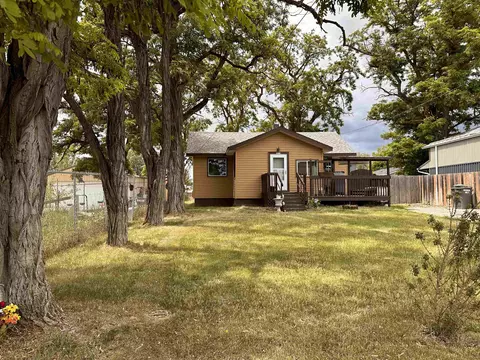 12119 N Freya St, Mead, WA 99021