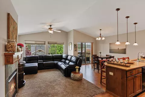 Living - 11814 E Rivercrest Dr, Spokane Valley, WA 99206 photo 1 of 2