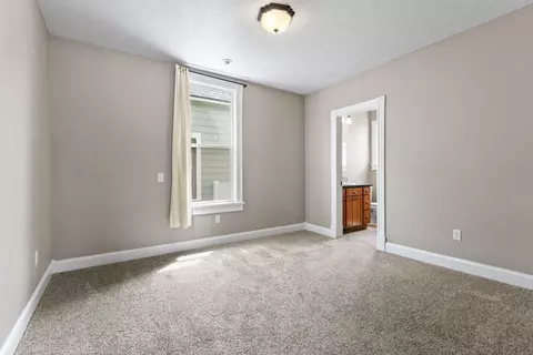Bedroom - 914 E Nora Ave, Spokane, WA 99207 photo 1 of 6