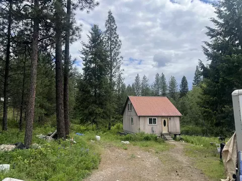 16 Spring Loop, Inchelium, WA 99138