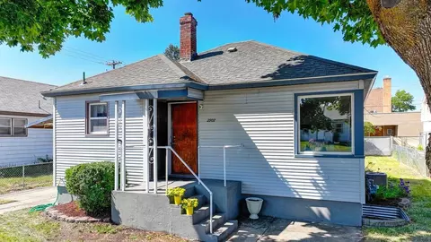 Exterior - 2907 E Hoffman Ave, Spokane, WA 99207 photo 2 of 7