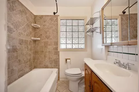 Bath - 2907 E Hoffman Ave, Spokane, WA 99207 photo 1 of 1