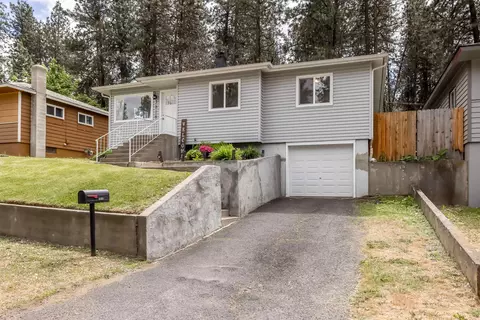 3818 E 12th Ave, Spokane, WA 99202 photo 4