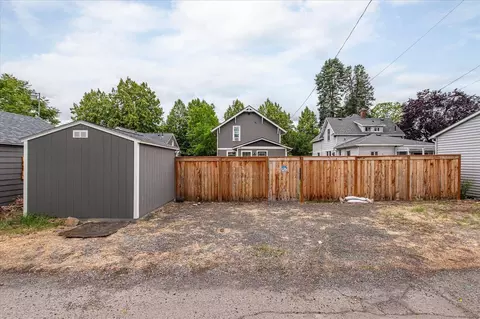 1211 E Augusta Ave, Spokane, WA 99207 photo 29