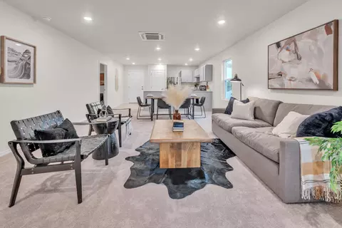 Living - 4474 W Vel View Ave, Spokane, WA 99208 photo 1 of 3