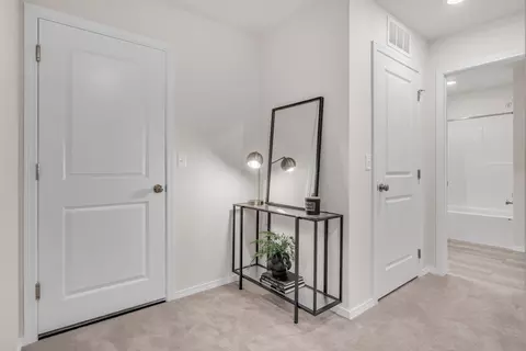 Entry Way - 4474 W Vel View Ave, Spokane, WA 99208 photo 1 of 2