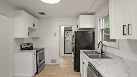 2408 E 5th Ave, Spokane, WA 99202 photo 3