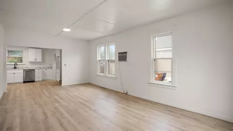 2408 E 5th Ave, Spokane, WA 99202 photo 4