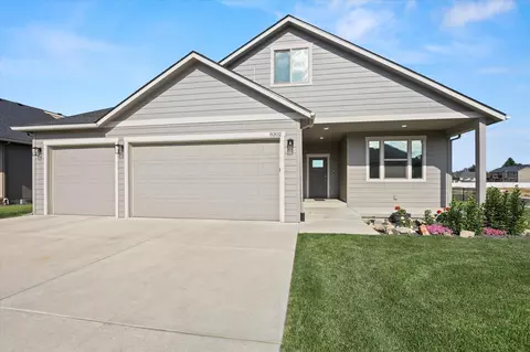8302 N Summerhill Ln, Spokane, WA 99208
