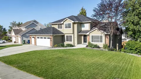 8912 N Bradbury St, Spokane, WA 99208