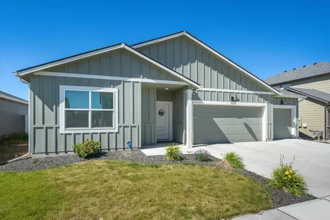 8416 W Silver St, Cheney, WA 99004