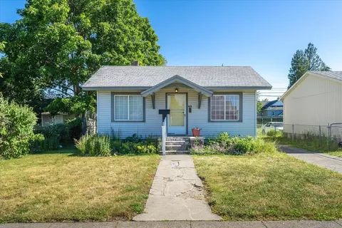 2618 Everett Ave, Spokane, WA 99207 photo 3