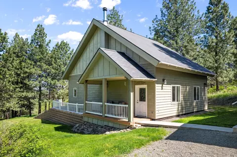 5008 S Elk Creek Ln, Greenacres, WA 99016