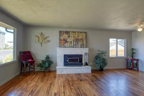 722 E Holyoke Ave, Spokane, WA 99208 photo 4