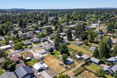 3707 E 30th Ave, Spokane, WA 99223 photo 30