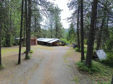 Exterior - 1992 Summit Valley Rd, Addy, WA 99101 photo 11 of 15