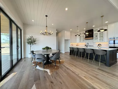 Dining - 6307 E Foxtrot Ln, Colbert, WA 99005 photo 2 of 4