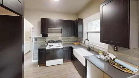 Kitchen - 1604 E 12th Ave, Spokane, WA 99202 photo 2 of 3