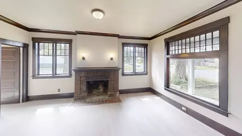 Living - 1604 E 12th Ave, Spokane, WA 99202 photo 1 of 3