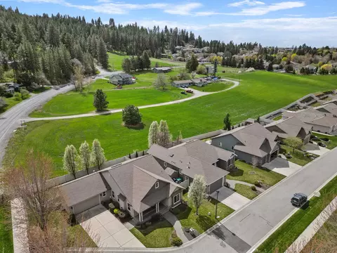 5404 E Sumac Ln, Spokane, WA 99223 photo 3