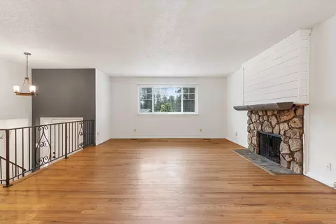 Living - 13619 E 29th Ave, Spokane Valley, WA 99216 photo 2 of 5