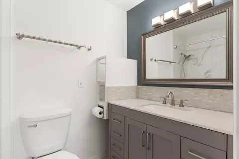 Bath - 13619 E 29th Ave, Spokane Valley, WA 99216 photo 2 of 3