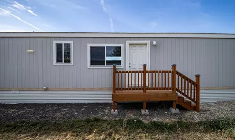 300 S Fir Ave # 4, Deer Park, WA 99006
